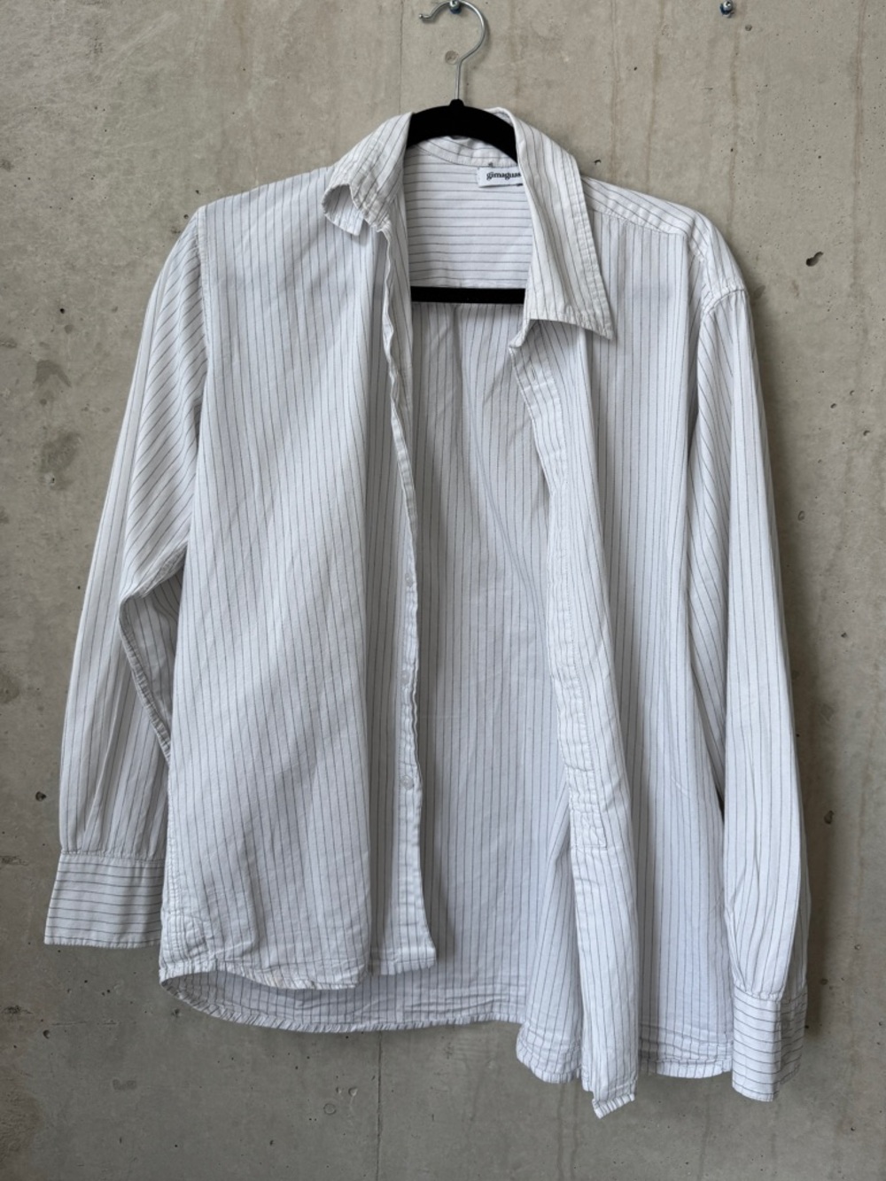 Gimaguas Unisex White Pinstripe Button-Up Shirt